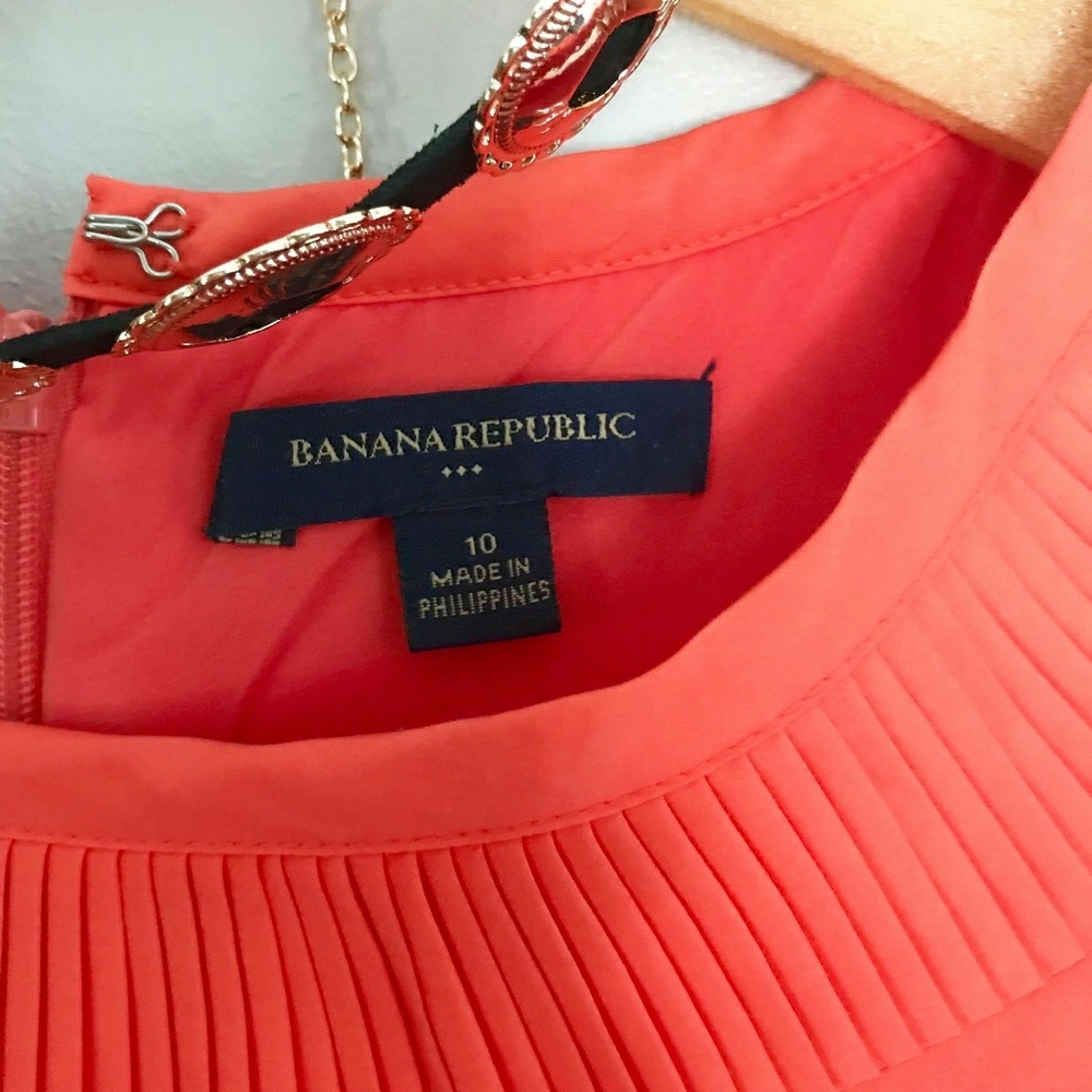 Banana Republic dress - Picture 2 of 3